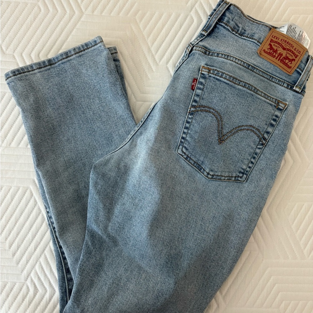 Levi’s Wedgie Straight Jeans